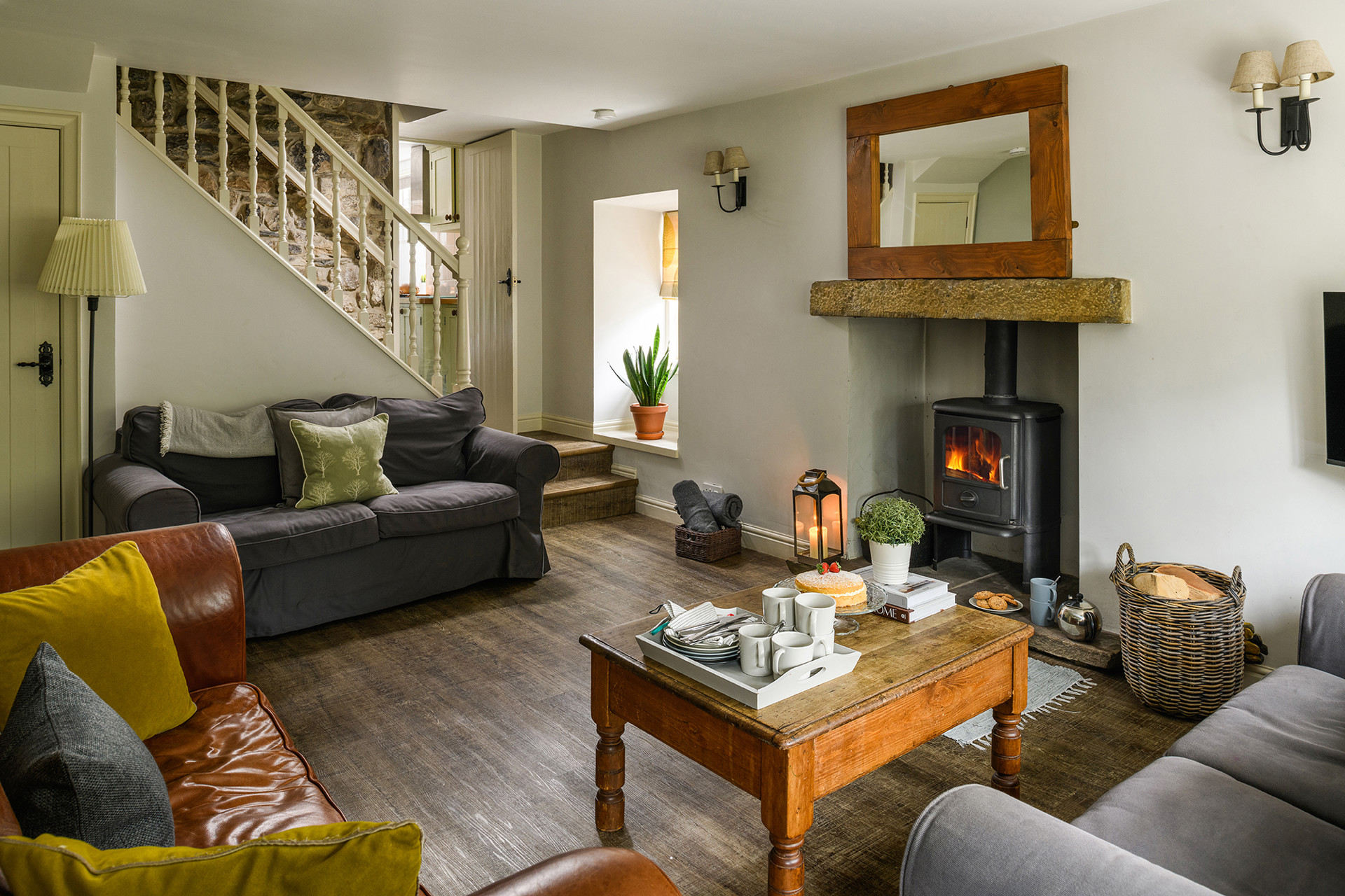 Background image - Bridge End Cottage 2022 082A
